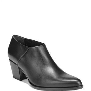 🍃🌹VINCE - 'Hamilton Mid Heel' Ankle Bootie